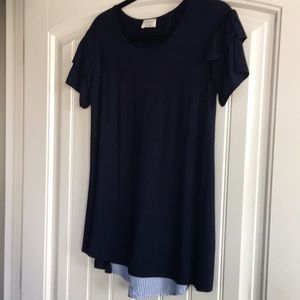 Short sleeve top with embroidered inset back